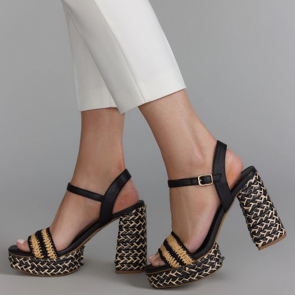 Black and Tan Woven Platform Sandals with Matching Clutch - Picture 4 of 5